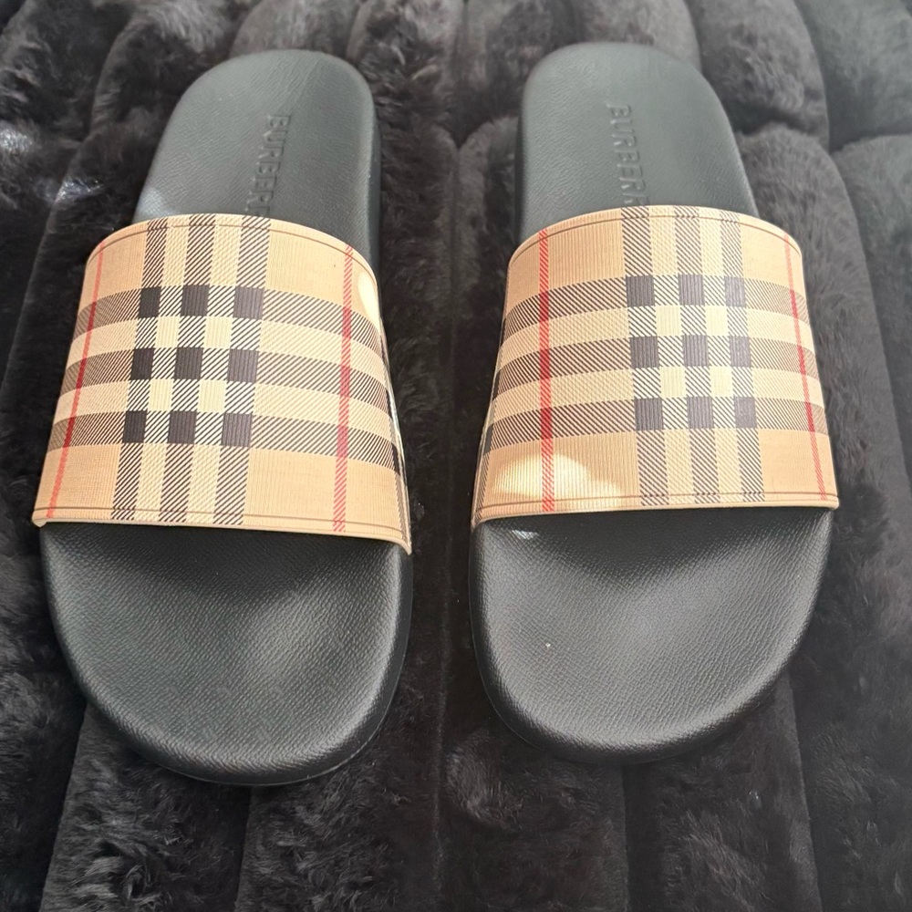 Burberry Beige Check Slide Sandals with Black Footbed with dust bag